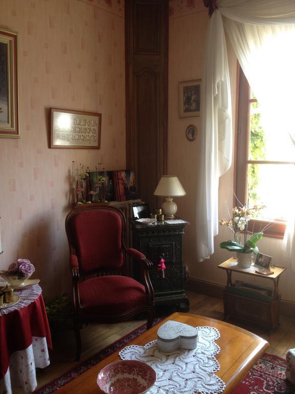 Chambres D'Hotes Des 3 Rois ヴェルダン・シュル・ムーズ エクステリア 写真