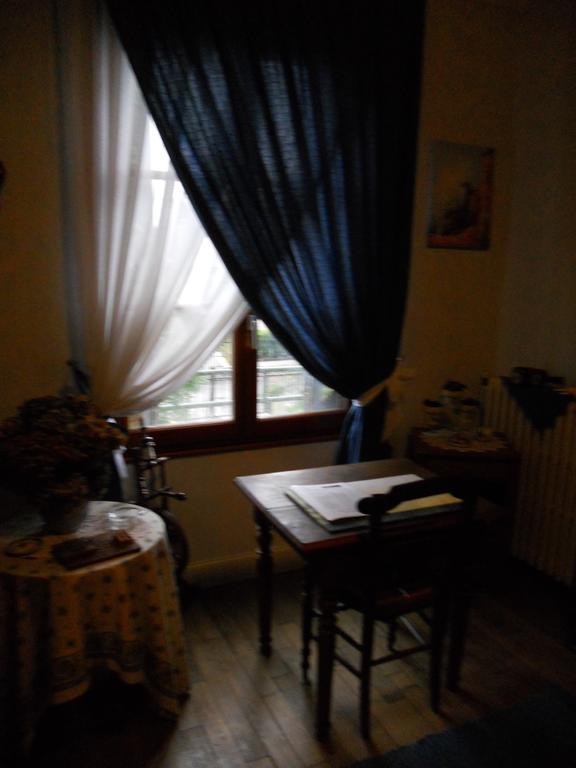 Chambres D'Hotes Des 3 Rois ヴェルダン・シュル・ムーズ エクステリア 写真